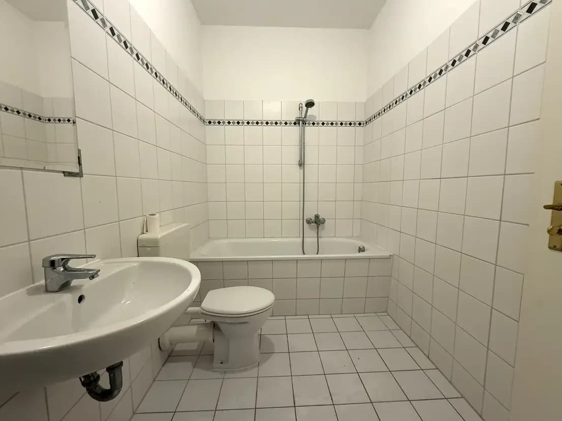 propertyImage