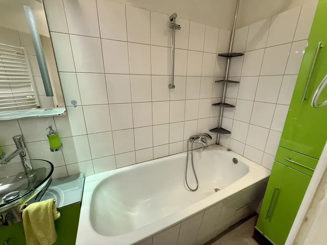 propertyImage