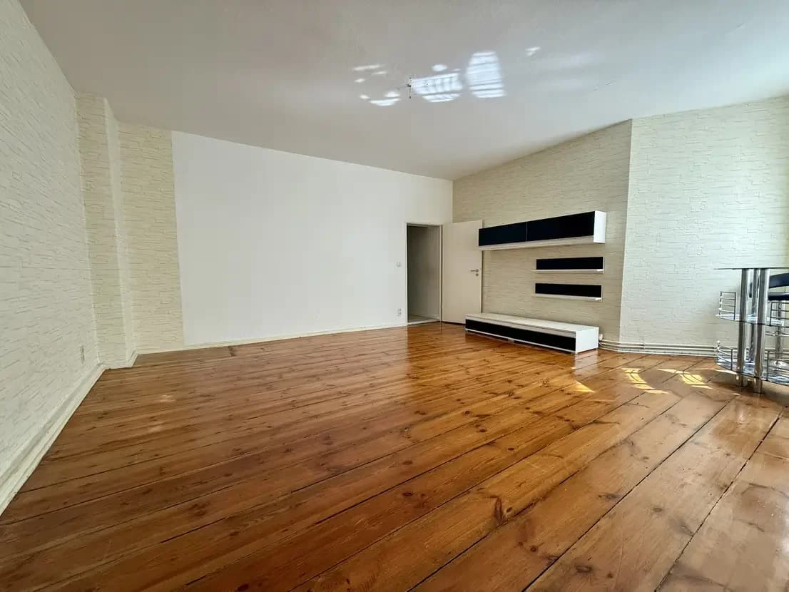 propertyImage