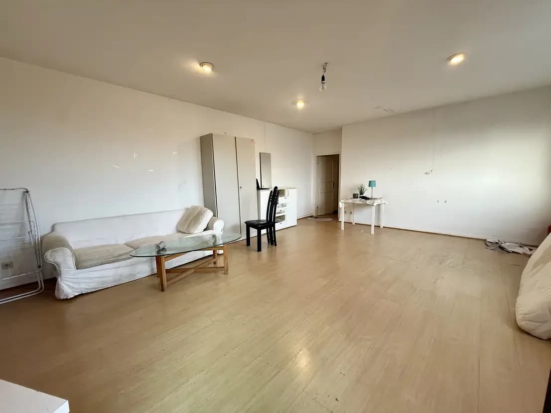 propertyImage