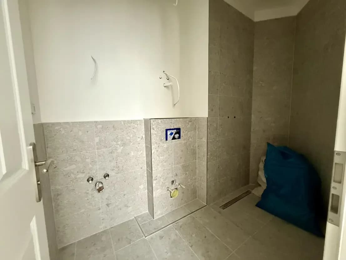 propertyImage