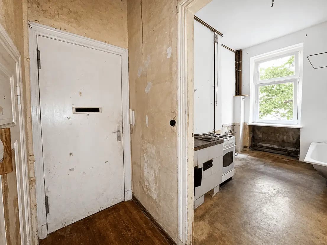 propertyImage