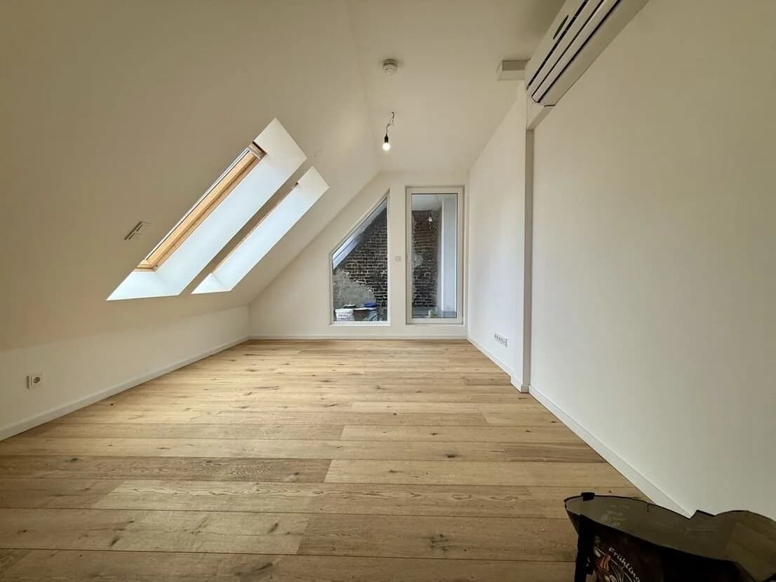 propertyImage