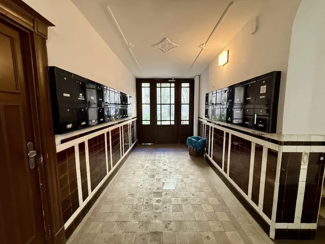propertyImage