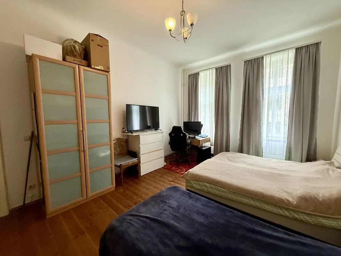 propertyImage
