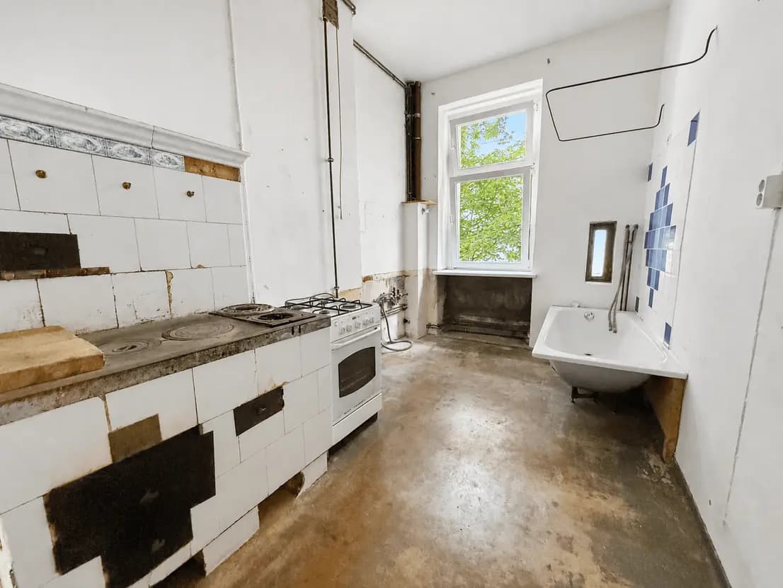 propertyImage