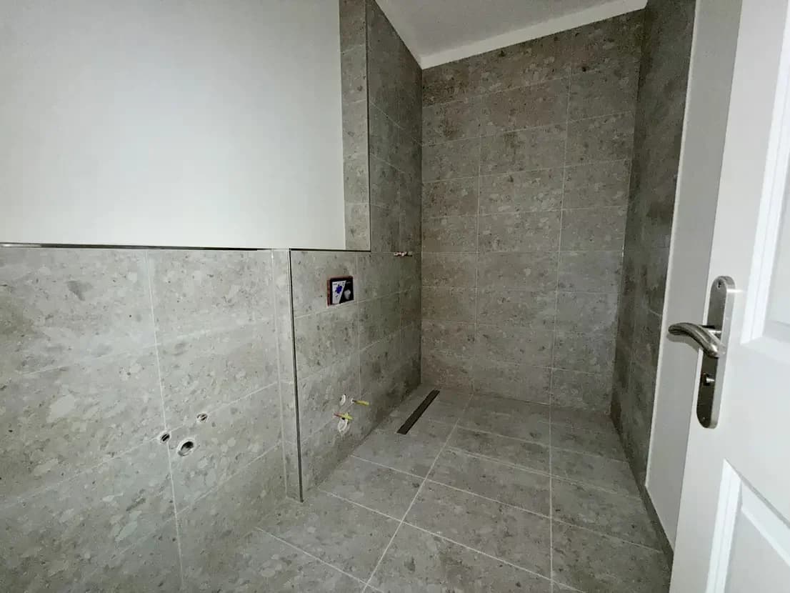 propertyImage