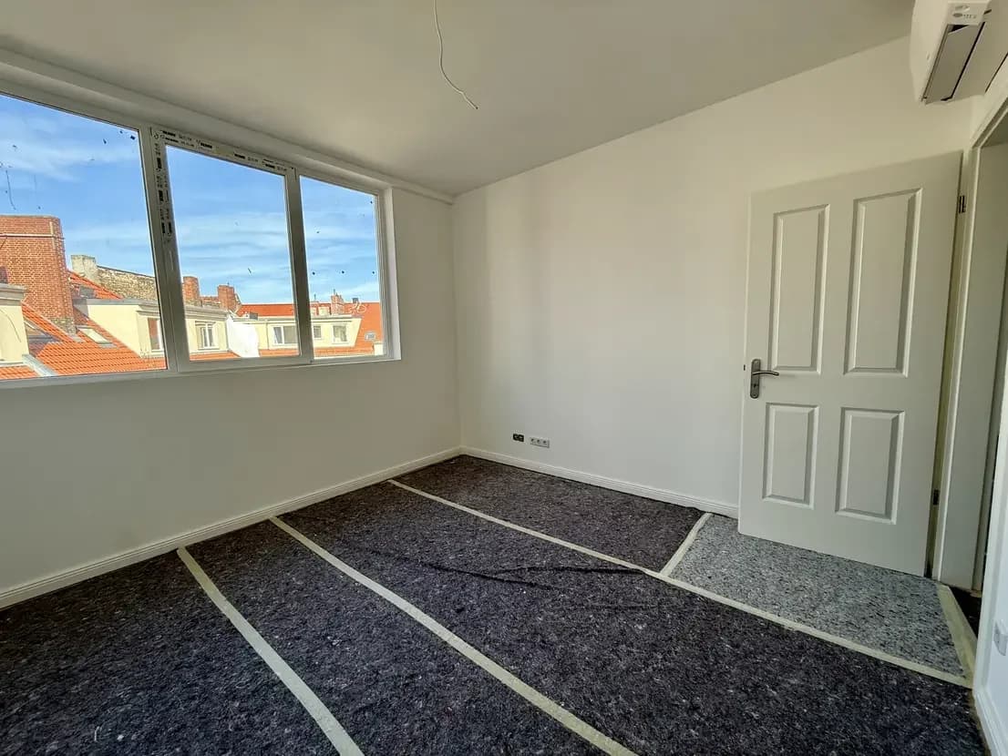 propertyImage