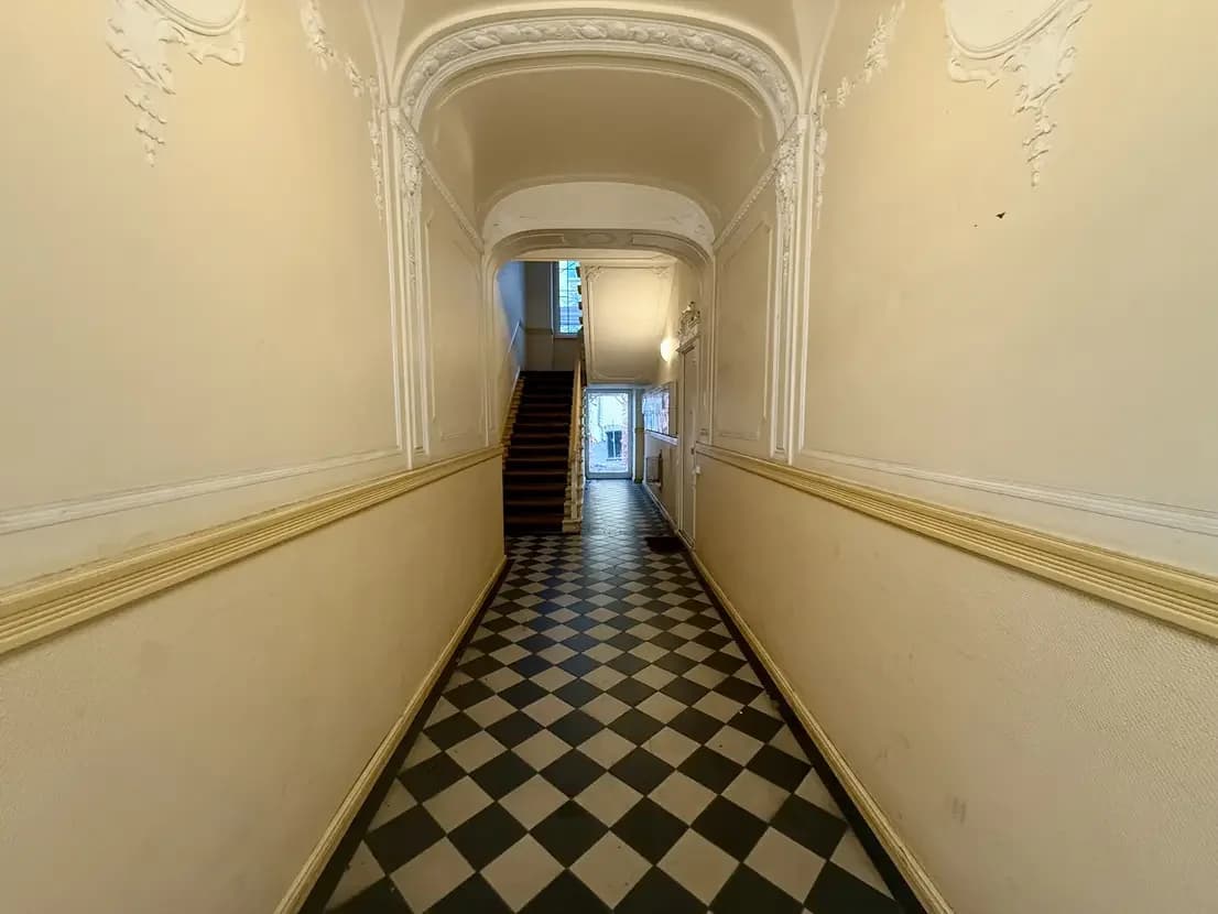 propertyImage