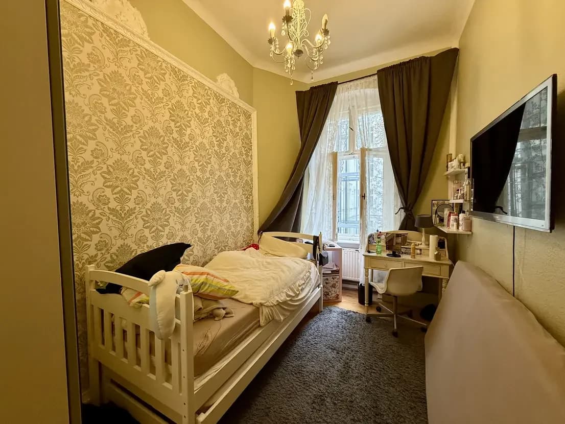 propertyImage