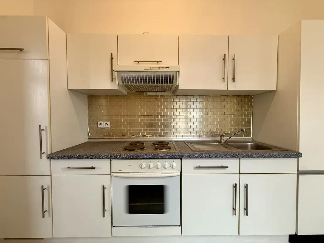 propertyImage