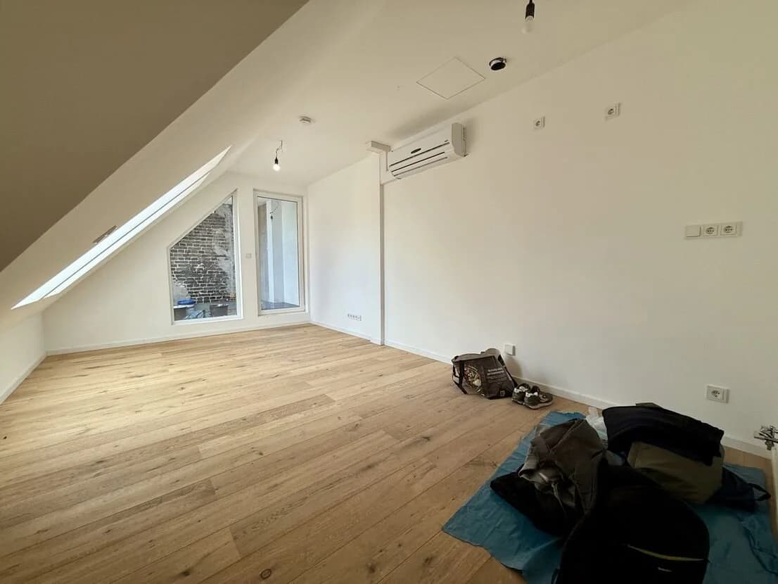 propertyImage