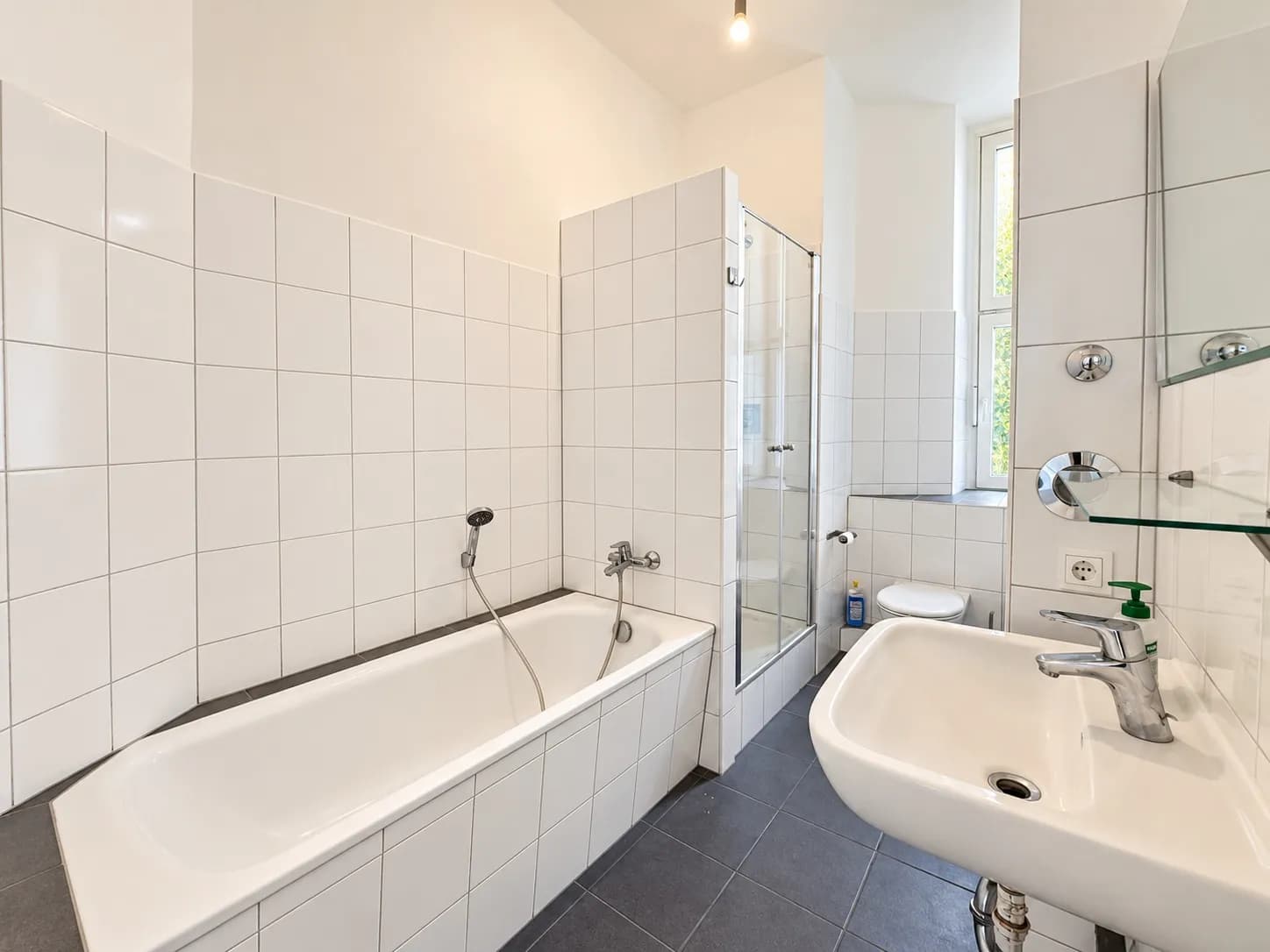 propertyImage