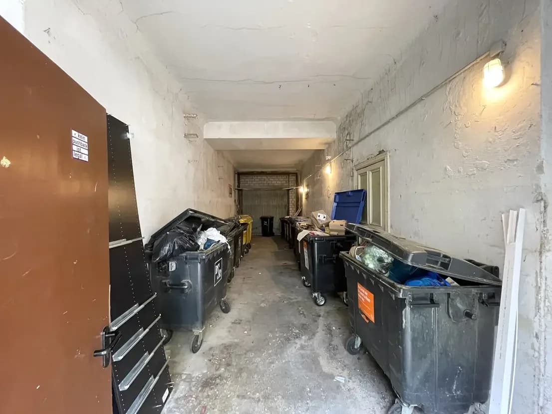 propertyImage