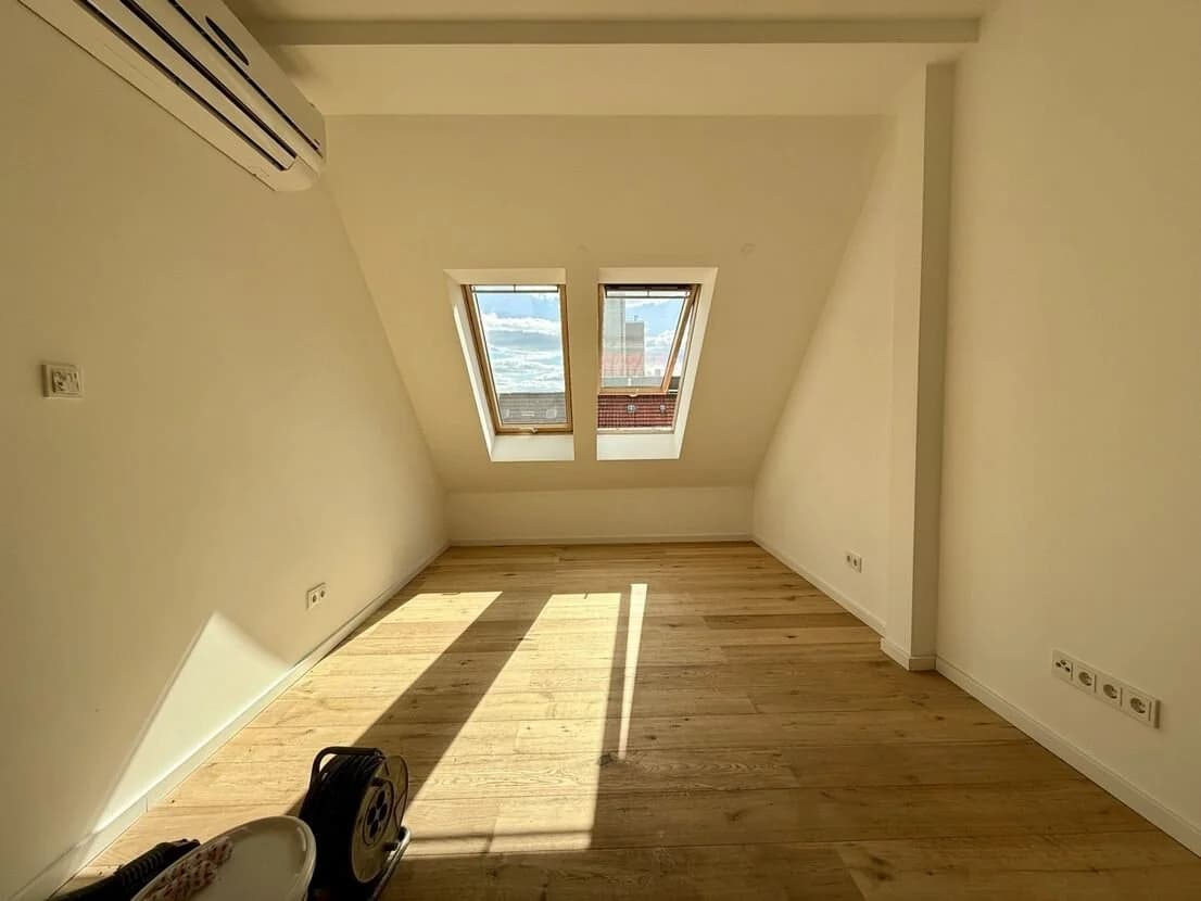 propertyImage