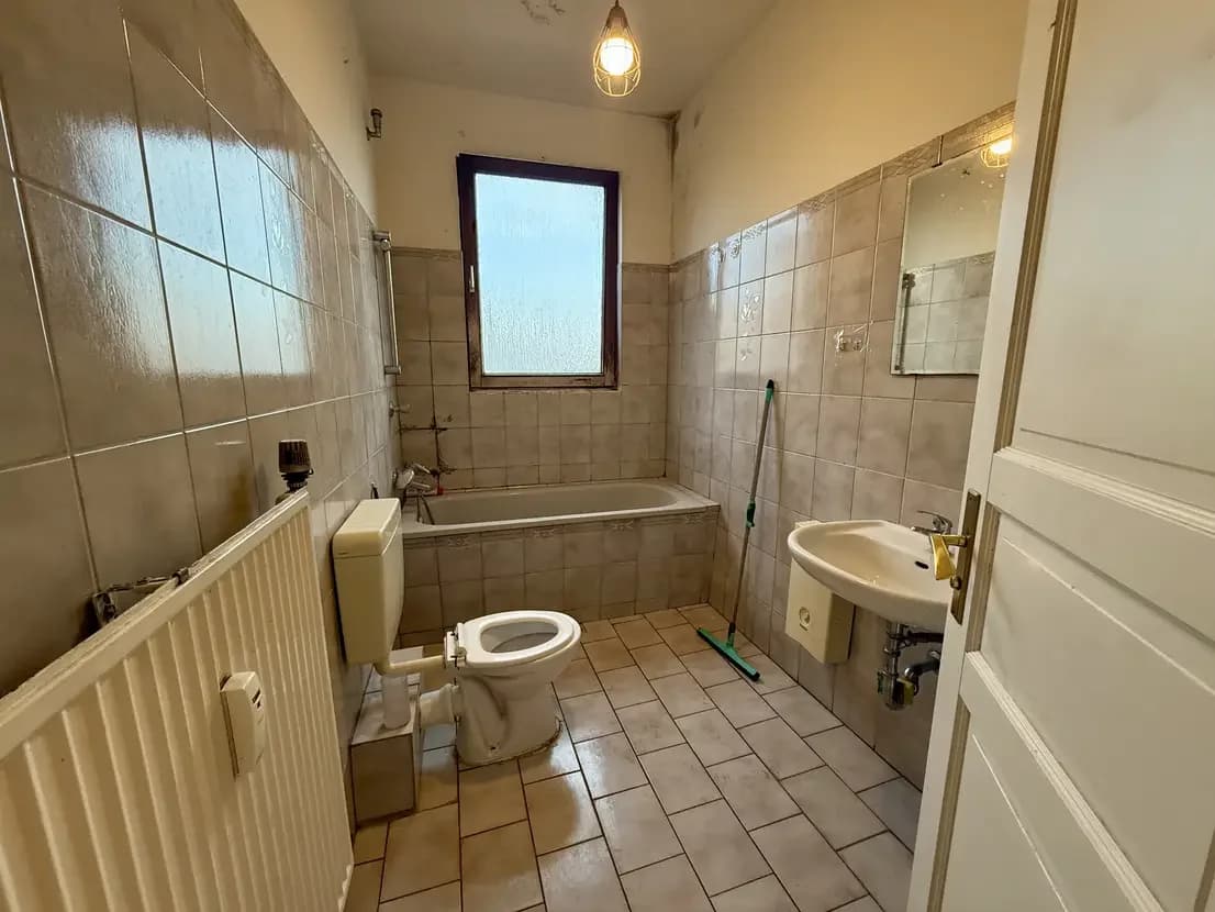 propertyImage