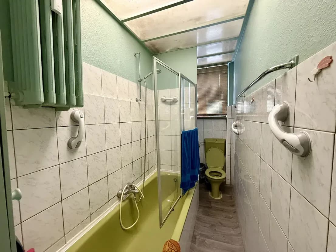 propertyImage