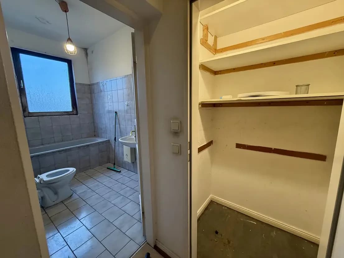 propertyImage
