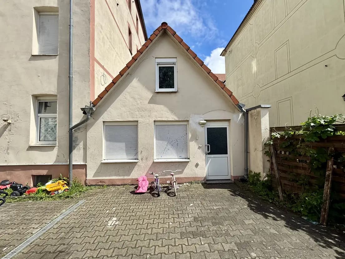 propertyImage