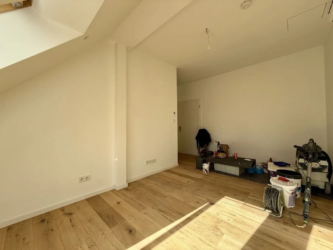 propertyImage
