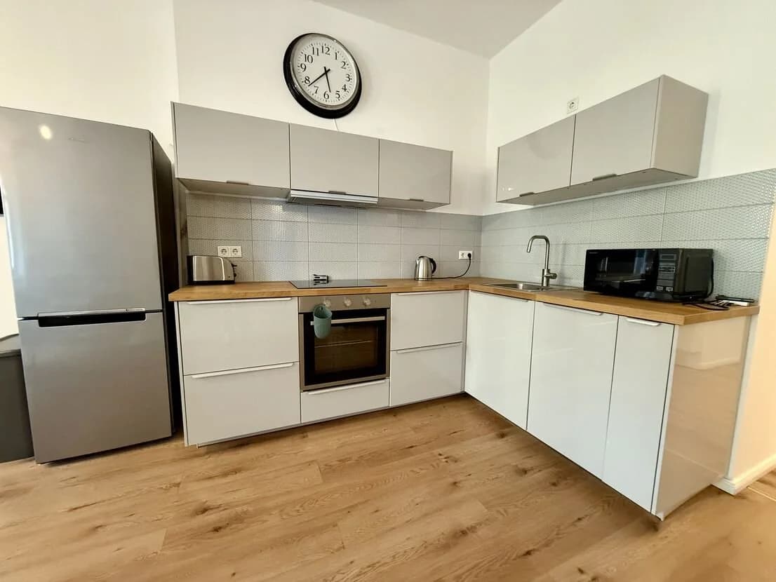 propertyImage