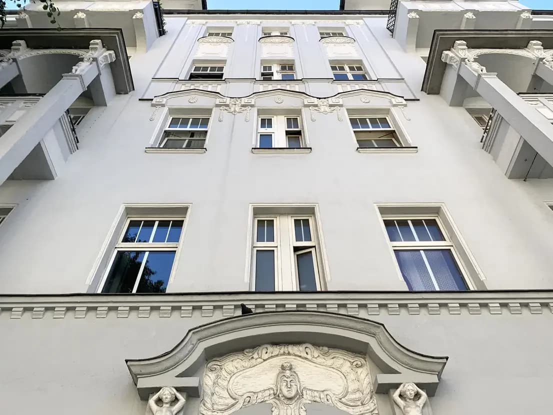 propertyImage