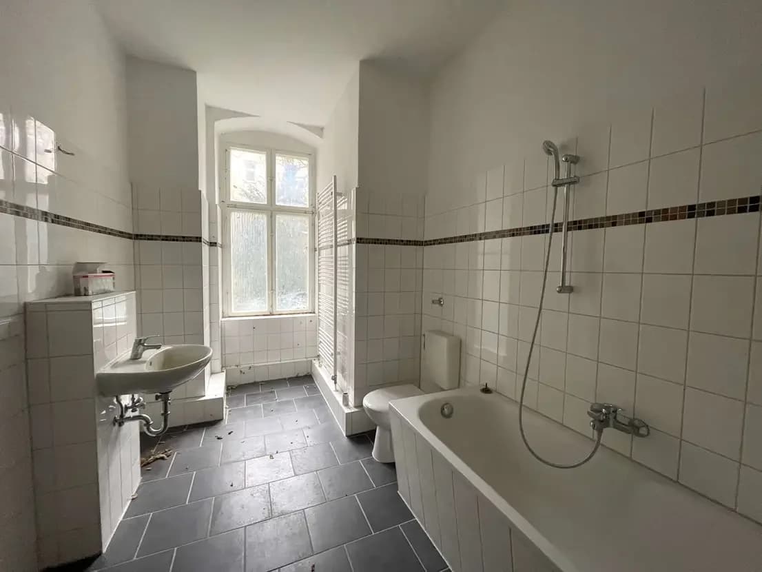 propertyImage
