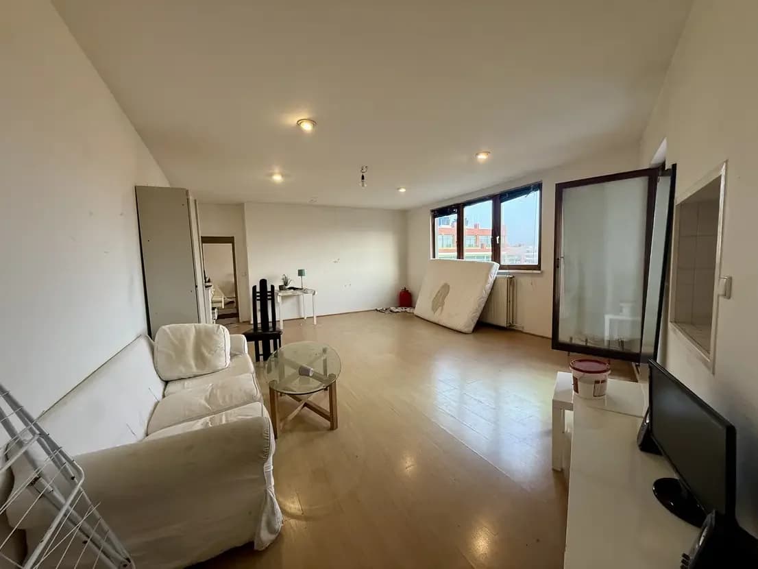 propertyImage