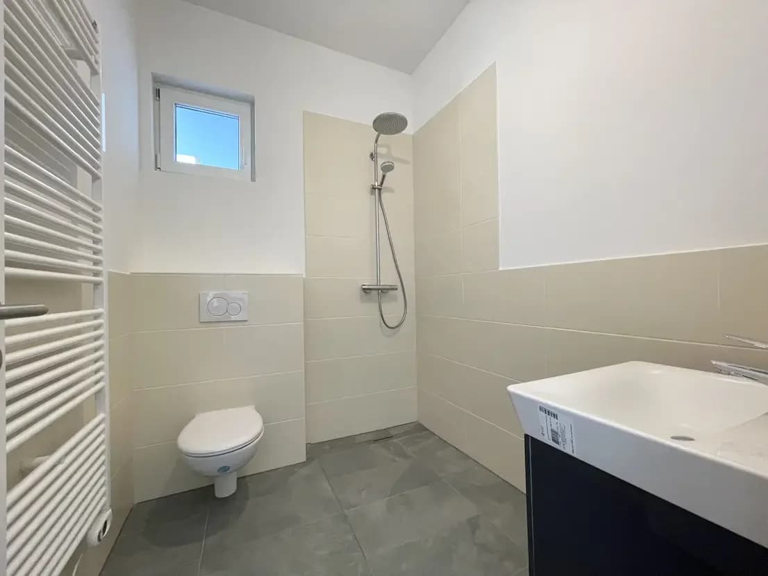 propertyImage