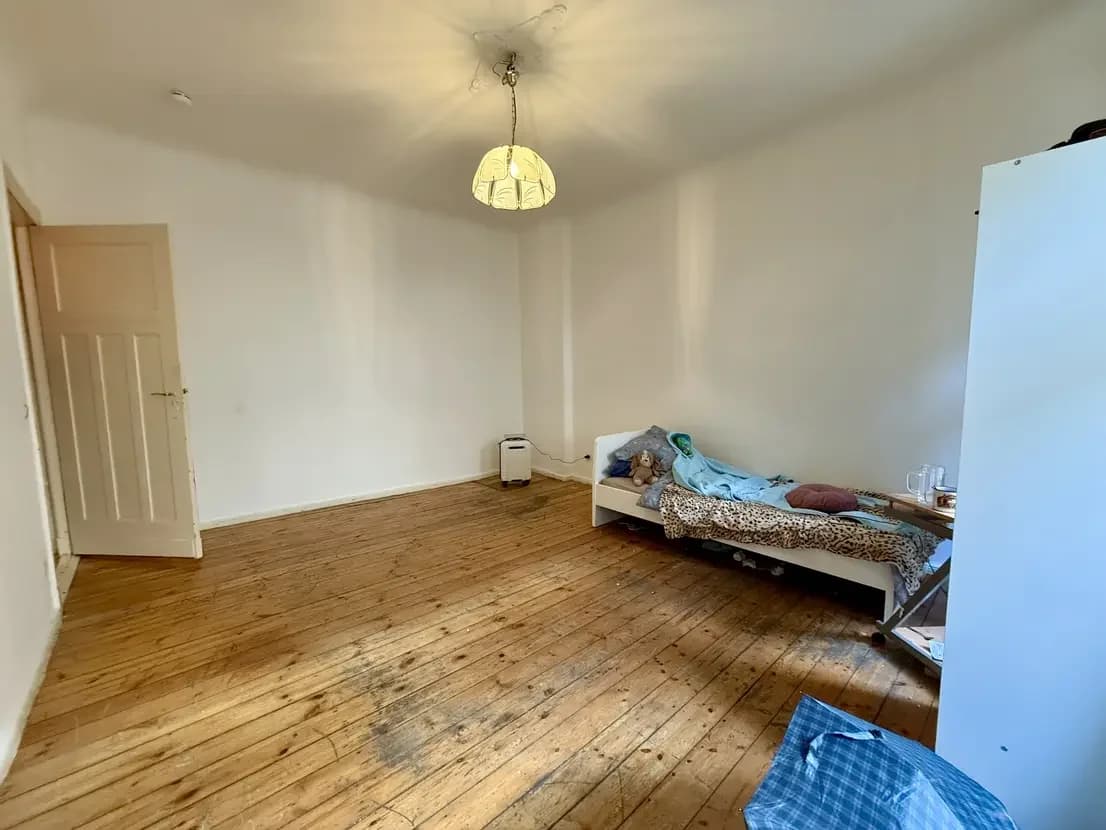 propertyImage